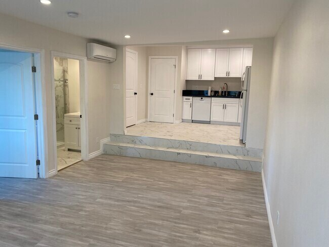 Building Photo - 16747 Bermuda St