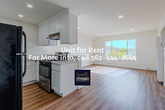 Building Photo - Breed