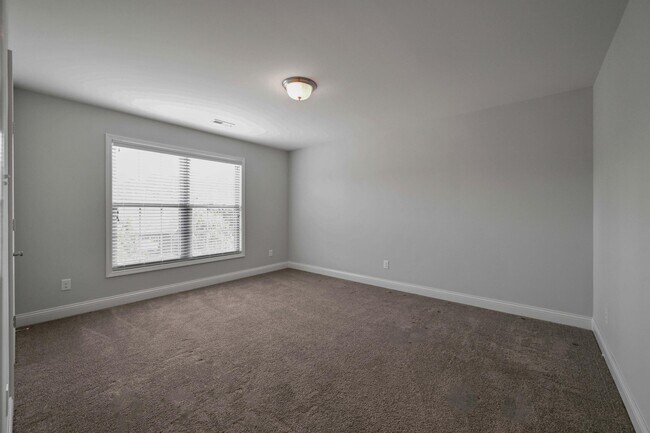 Building Photo - 4155 Sperling Dr
