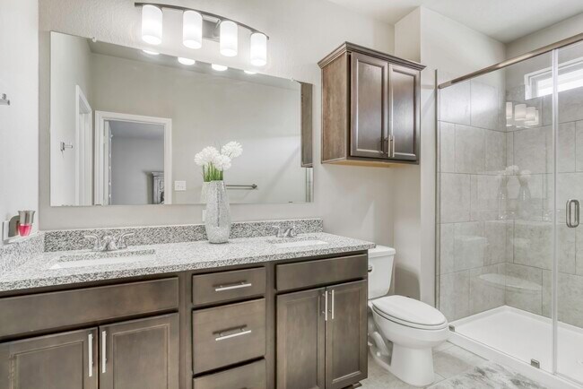 Building Photo - 15225 Still Water Mdw Lp