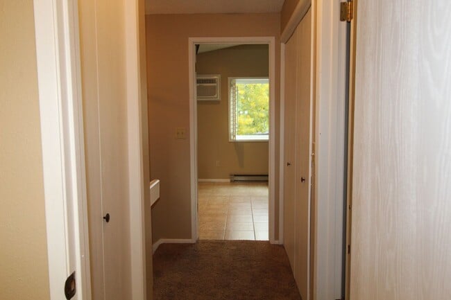 Building Photo - 7878 N Wilding Dr