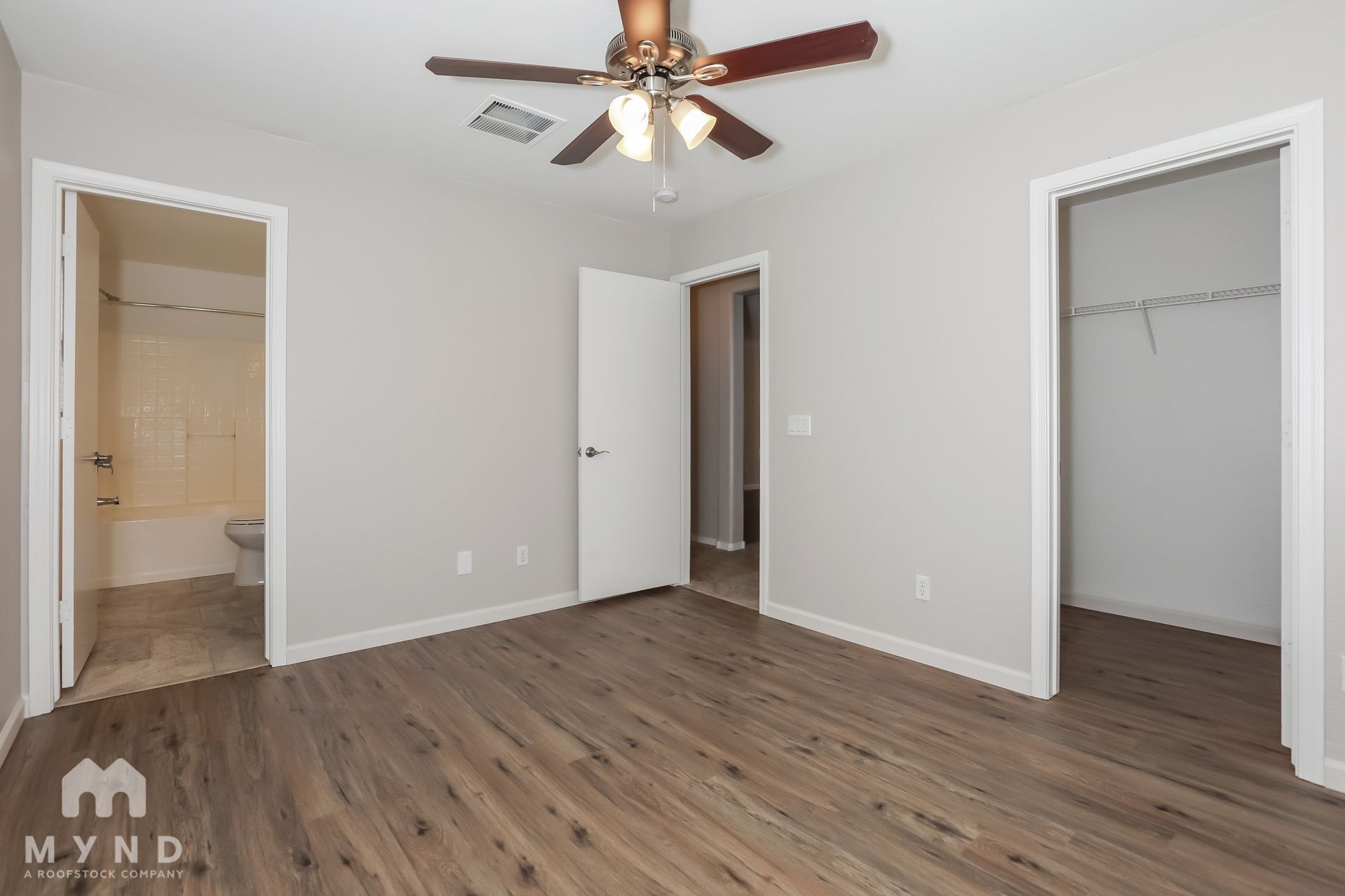 Building Photo - 2751 E Olivine Rd