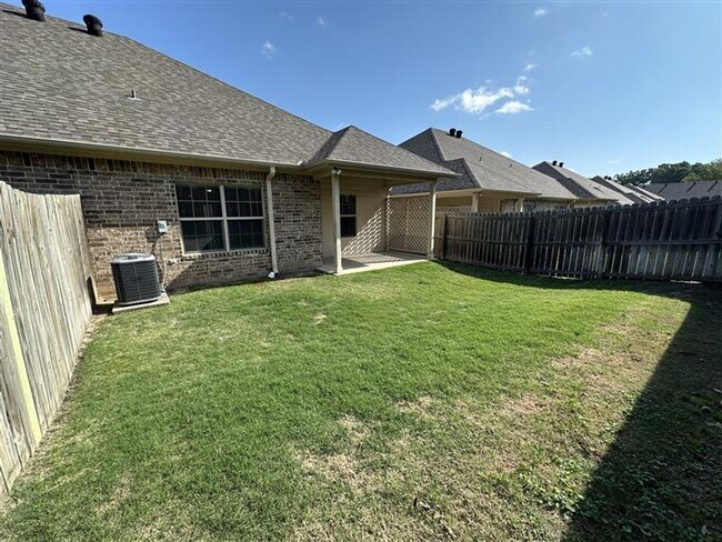 Building Photo - 4014 Mobley Cir