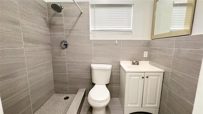 Building Photo - 1176 NW 48th St