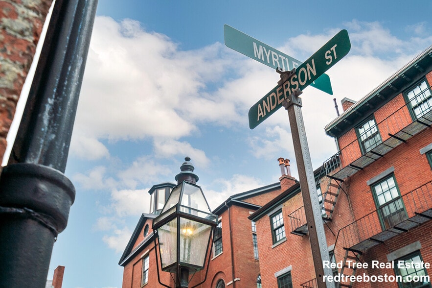 Building Photo - 90 Myrtle St