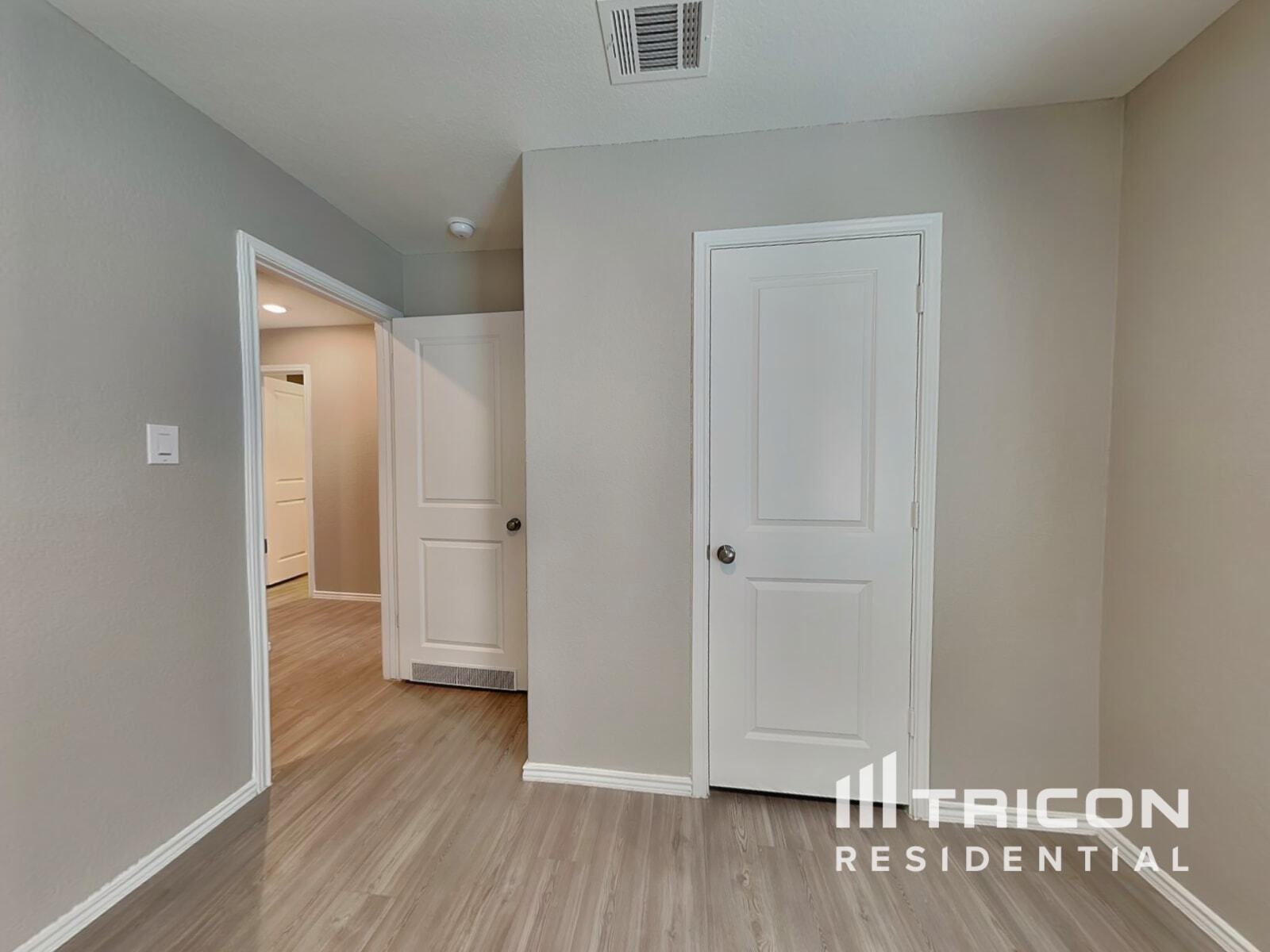 Building Photo - 10247 Devon Wheel St