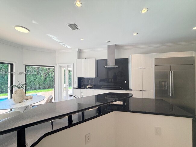 Building Photo - 301 Isla Dorada Blvd