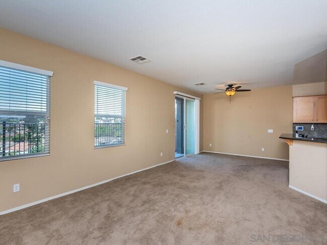 Building Photo - 425 S Meadowbrook Dr