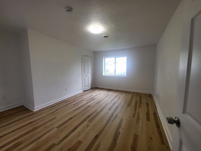 Building Photo - 4012 Perrysville Ave
