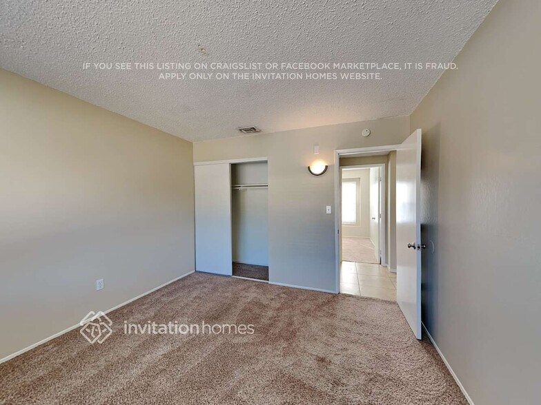 Building Photo - 10126 Stafford St