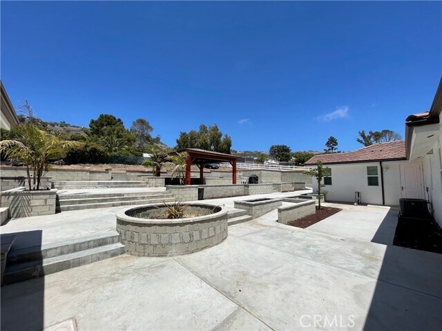 Building Photo - 10 Sweetbay Rd