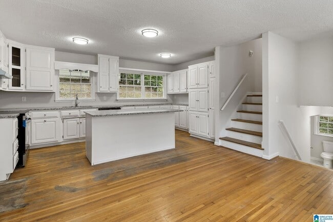 Building Photo - 2344 3rd Way NE