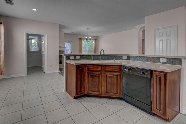 Building Photo - 21322 Willow Glade Dr