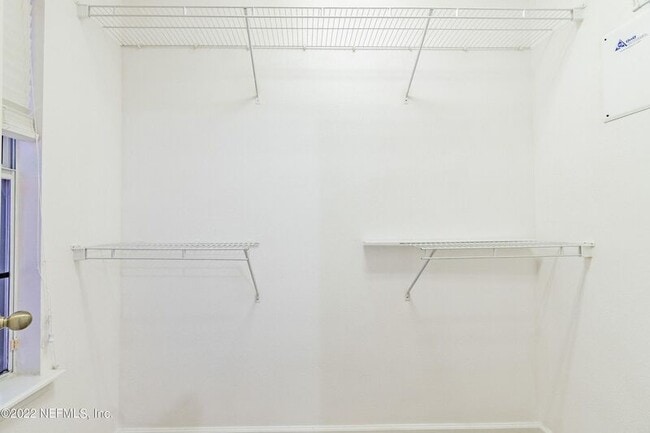 Building Photo - 5737 Parkstone Crossing Dr