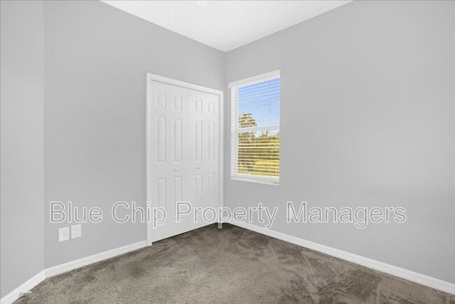 Building Photo - 6785 Tussilago Way