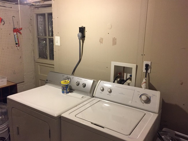 Building Photo - 2604 N Winchester St