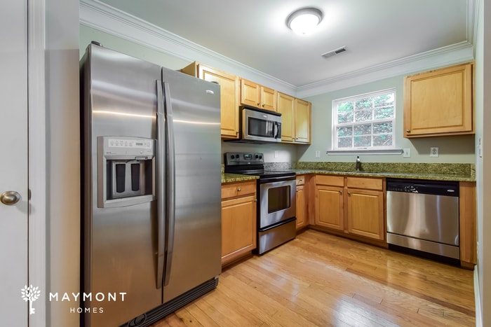 Building Photo - 731 Crestwell Cir