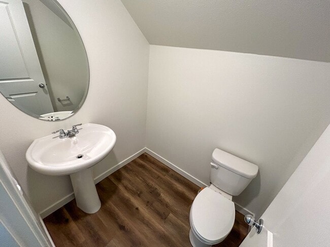 Building Photo - NEW BUILD HOME - Comfortable Living in a New Redding Neighborhood