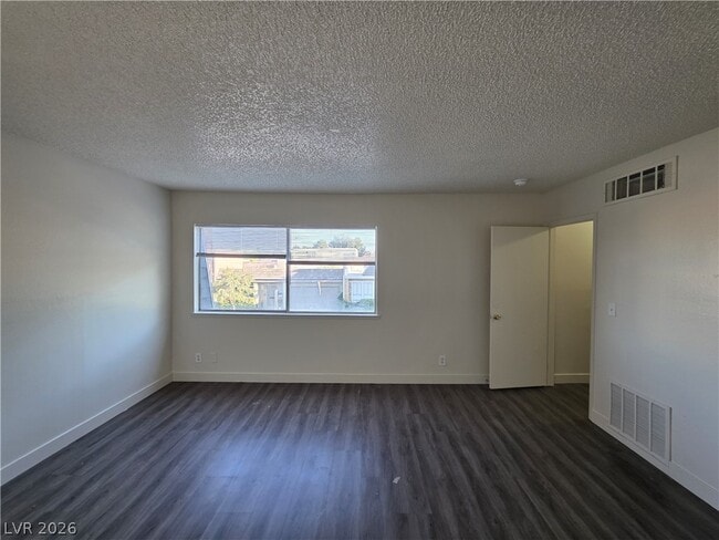 Building Photo - 3364 Royce Ct