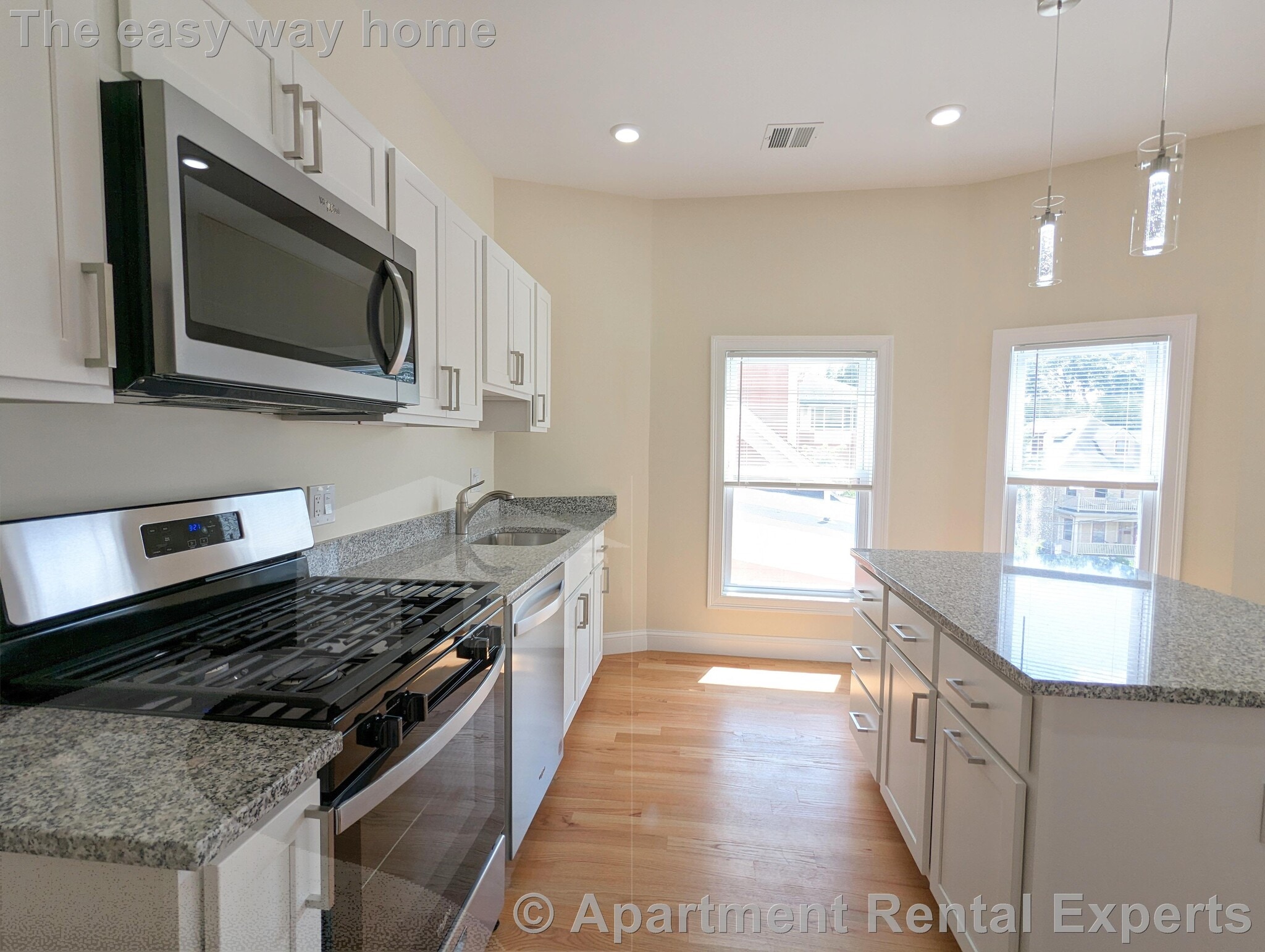 Building Photo - 2 Sacramento Pl