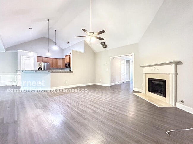 Building Photo - 215 Bridgemill Dr