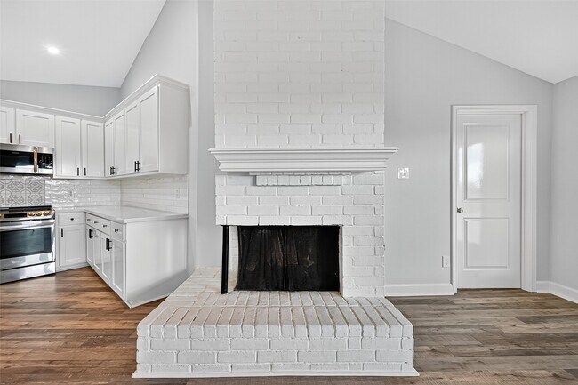 Building Photo - 1114 Briarmead Dr