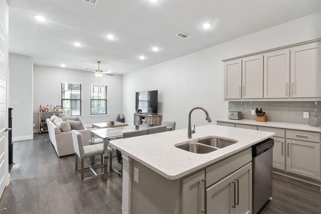 Building Photo - 1899 Melinda Ln