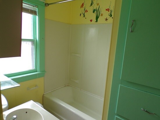 Building Photo - 432 16th St