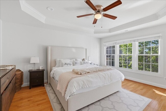Building Photo - Welcome to this beautifully maintained 4-bedroom, 3.5-bath townhome in the heart of Lorton