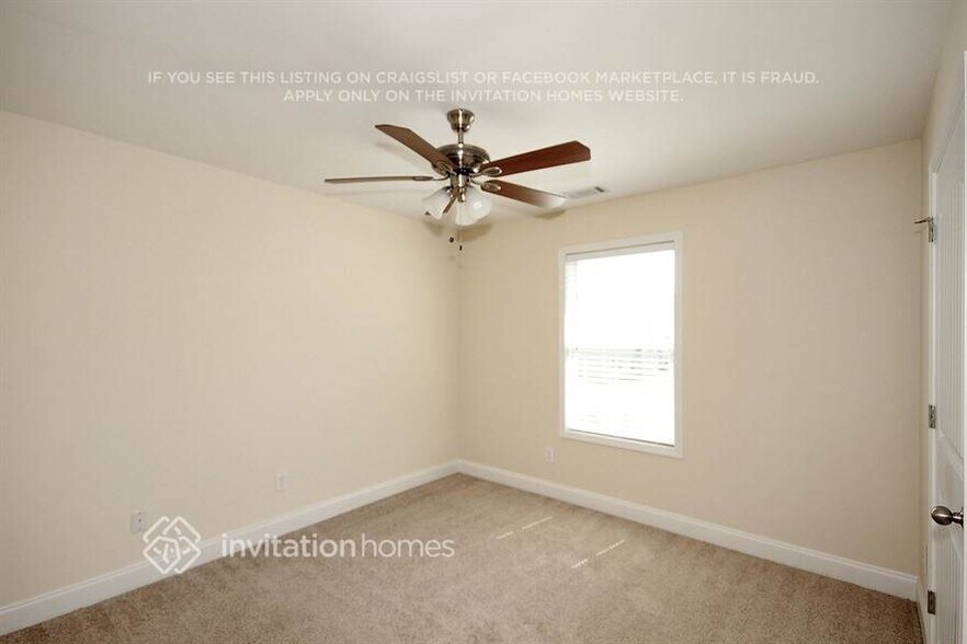 Building Photo - 134 Lynnfield Cir SE