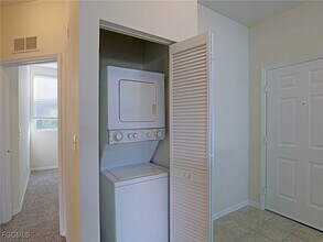 Building Photo - 4133 Bellasol Cir