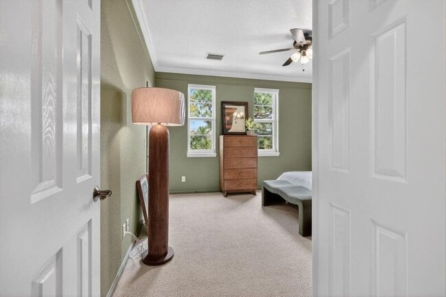 Building Photo - 150 Cat Rock Ln