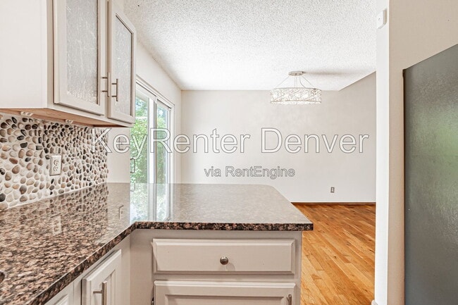 Building Photo - 4423 S Elati St