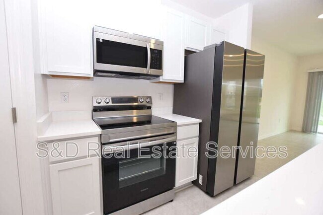 Building Photo - 4130 Collegiate Blvd