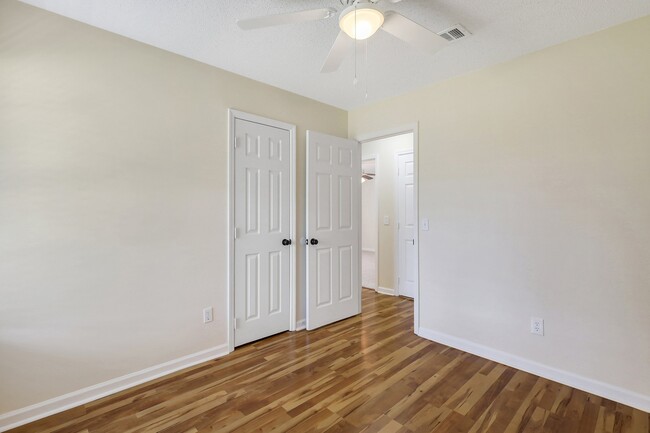 Building Photo - 110 Flat Shoal Ln