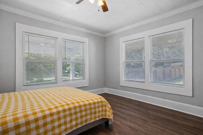 Building Photo - 1571 S Myrtle Ave