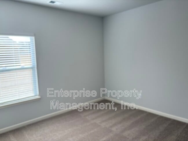 Building Photo - 85 Burr Oak Cv