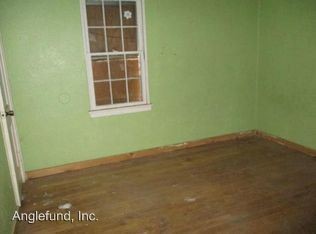 Building Photo - 2 br, 1 bath House - 908 W Summit St.