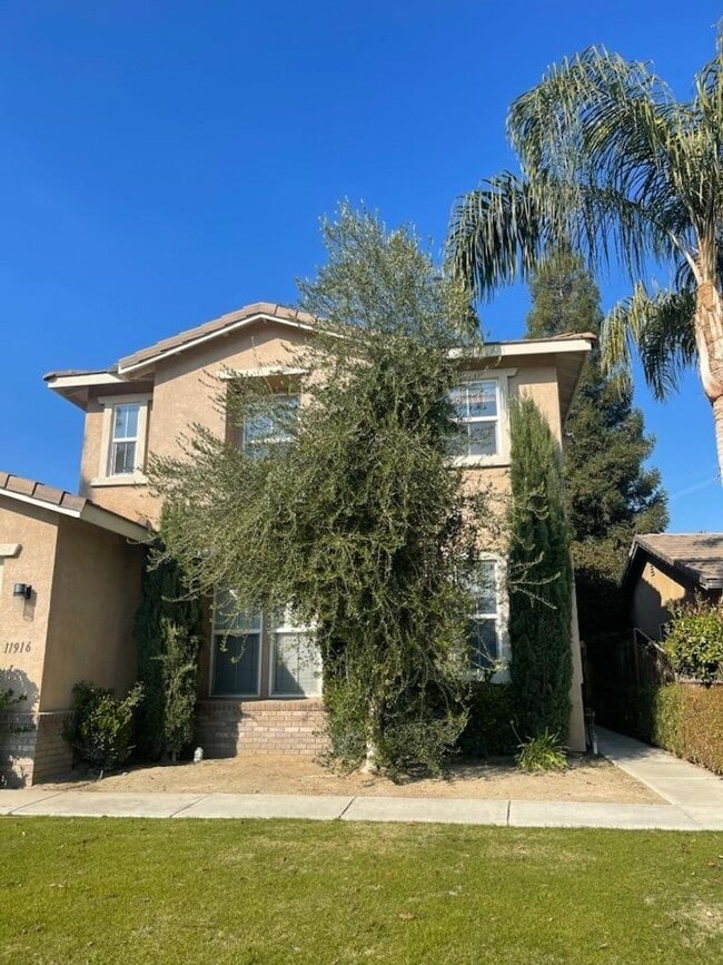 Building Photo - 11916 Grecian Laurel St