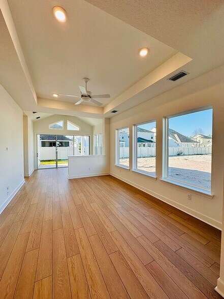 Building Photo - 165 Seabrook Vlg Ave