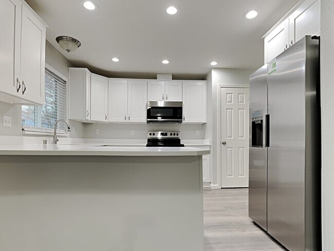 Building Photo - 4314 Maricite St SE