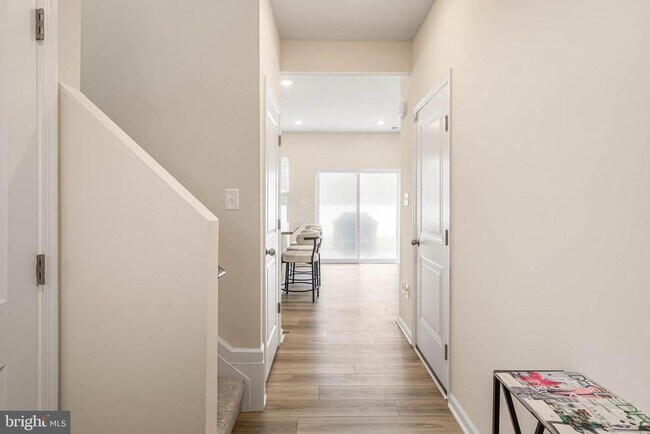 Building Photo - 38414 Yawl Ct
