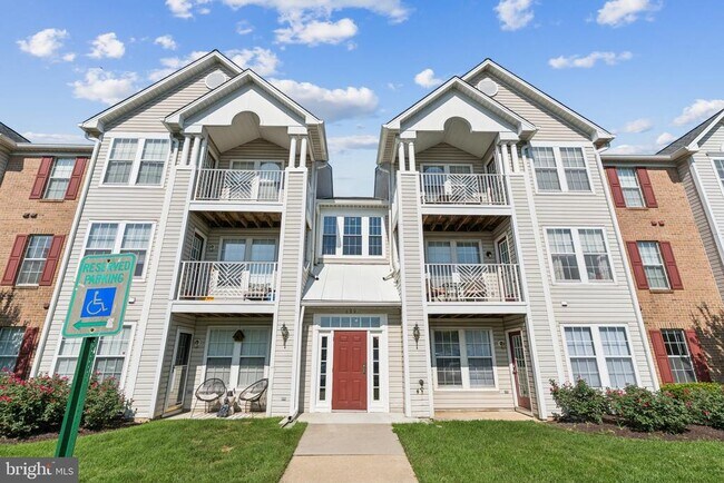 Building Photo - 699 Winding Stream Way