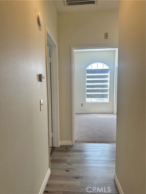 Building Photo - 66 Montana Del Lago Dr