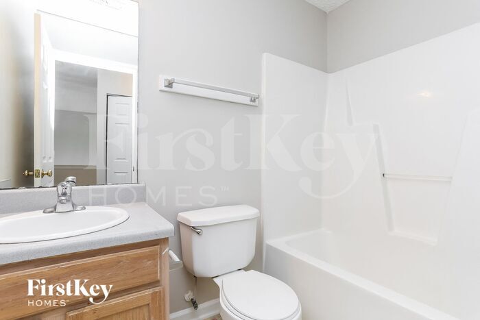 Building Photo - 2847 Maidenhair Dr