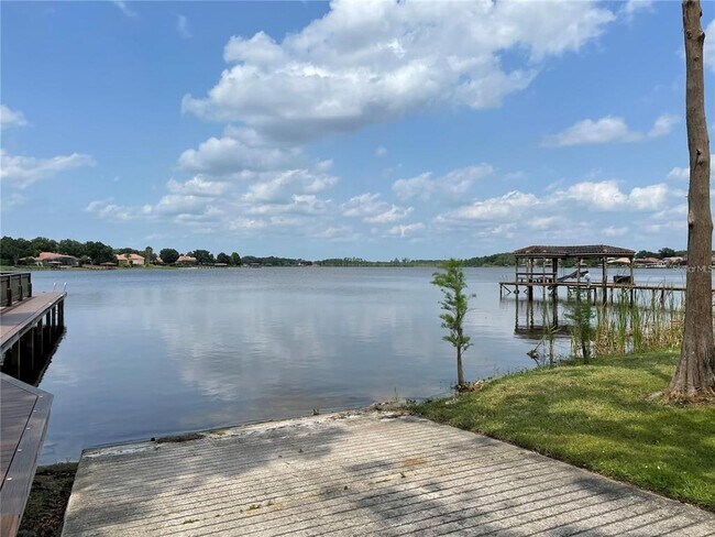 Building Photo - 2113 Grove Point Ln