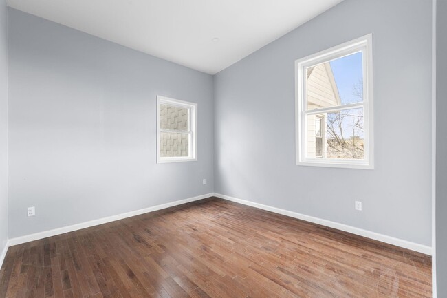 Building Photo - 1016 Paterson Plank Rd
