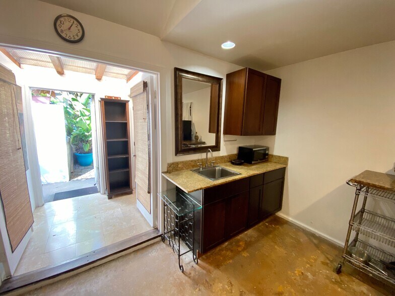 Building Photo - 8106 Rayford Dr