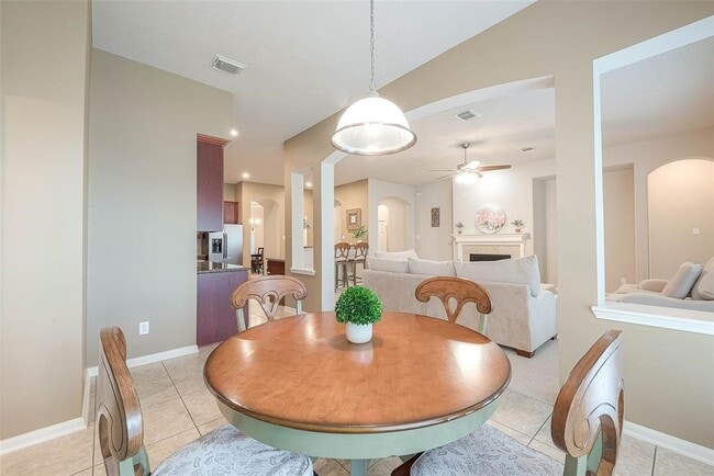 Building Photo - 21711 Cozy Hollow Ln