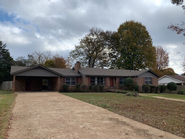 Primary Photo - 2224 Bower Dr